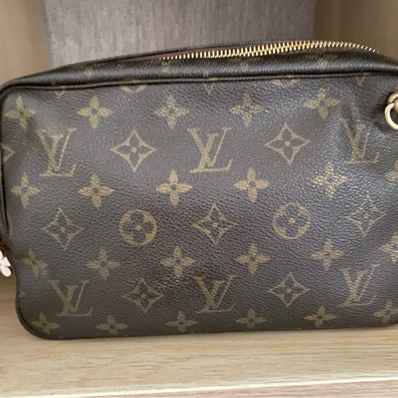 Authentic Vintage Louis Vuitton Trousse 23 - Picture 3 of 14